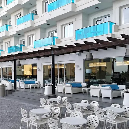 Ξενοδοχείο με διαμερίσματα Acuazul